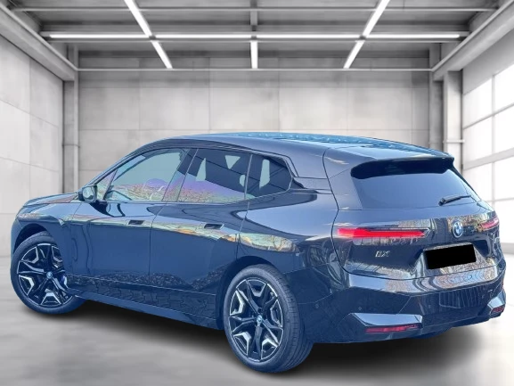 BMW iX M60 = M-Sport = Гаранция, снимка 2 - Автомобили и джипове - 53354632