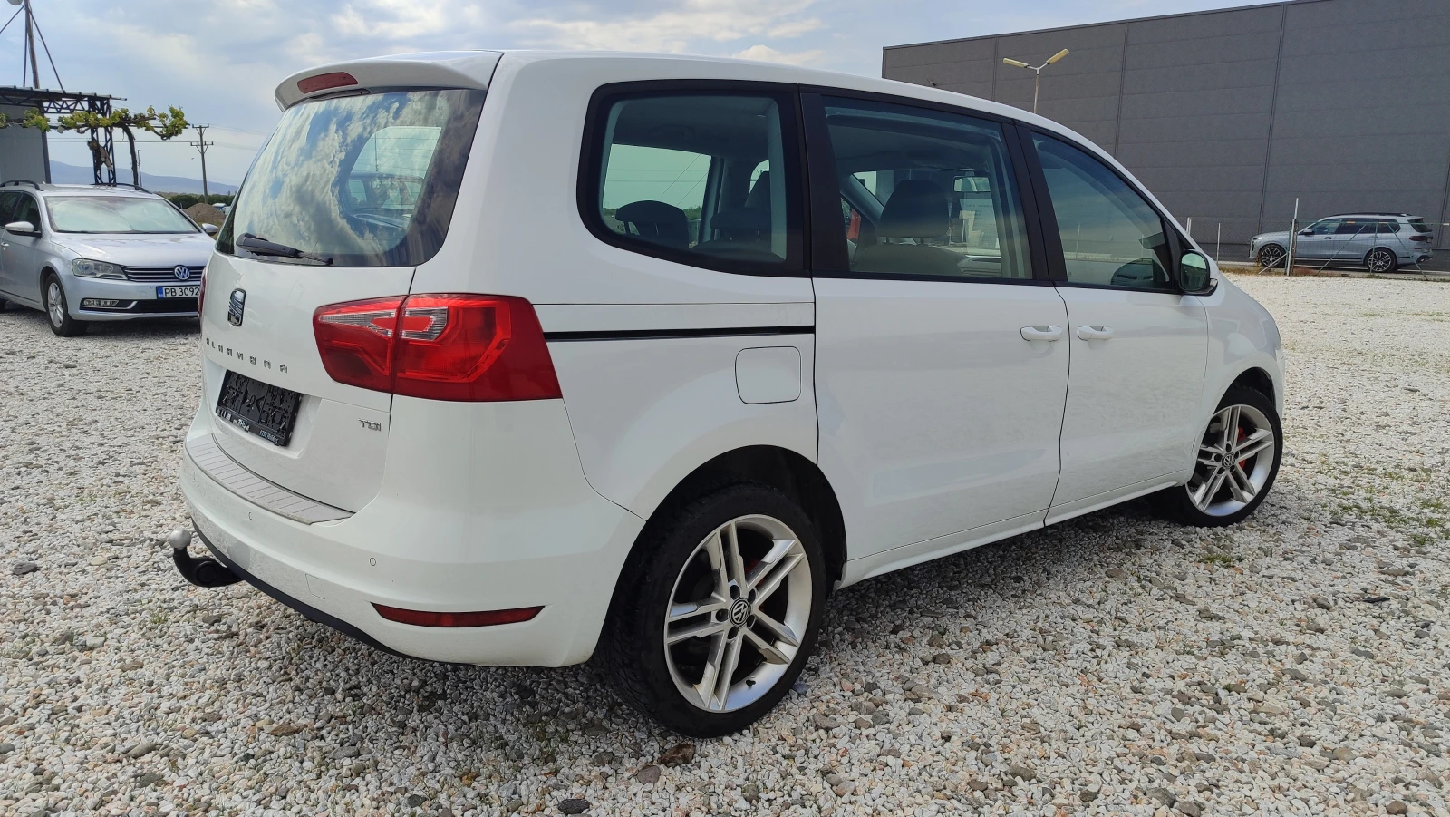 Seat Alhambra 6 DSG, снимка 3 - Автомобили и джипове - 45333214