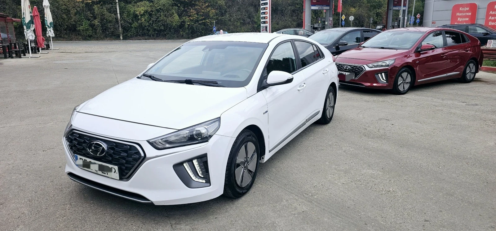 Hyundai Ioniq Hybrid* 2022г* 90хил км  - изображение 3