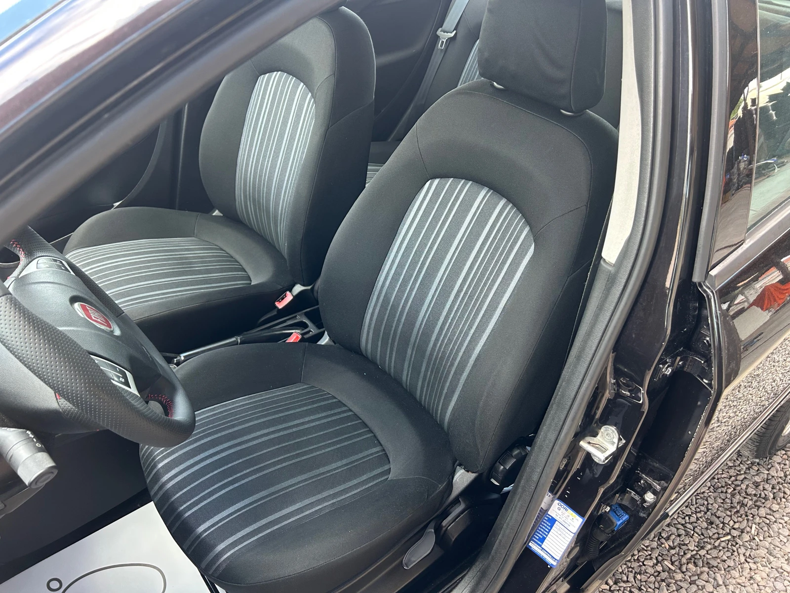 Fiat Punto 1.4 I EURO 5 - изображение 10