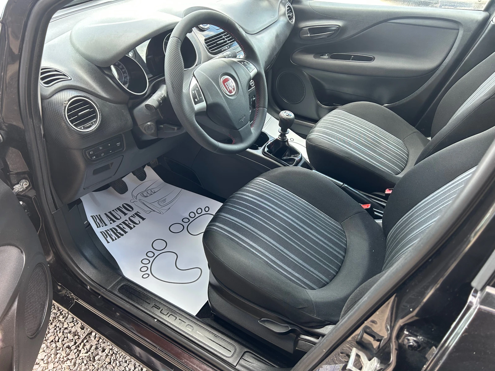 Fiat Punto 1.4 I EURO 5 - изображение 9