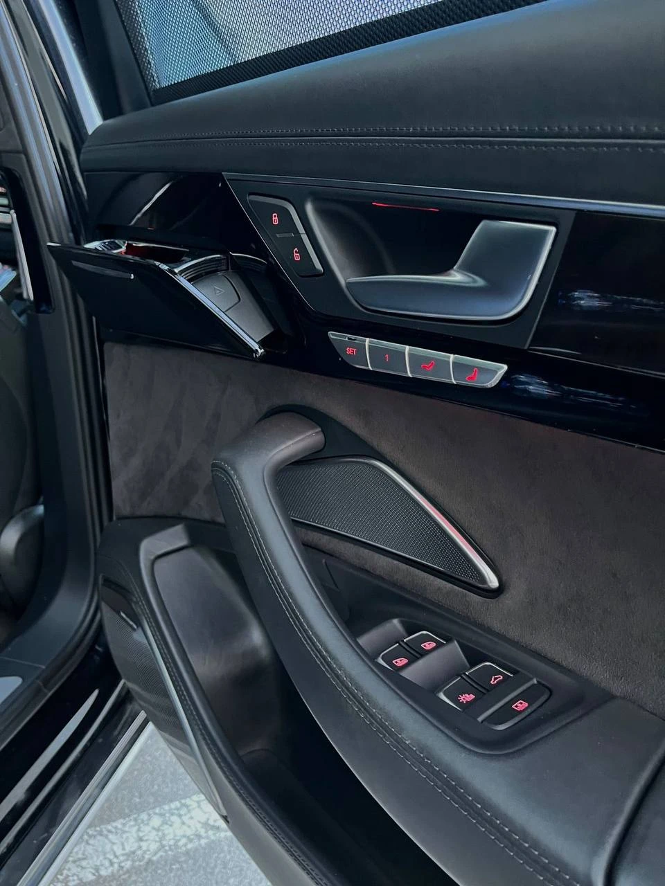 Audi A8  L 4. 0 TFSI Quattro - изображение 4
