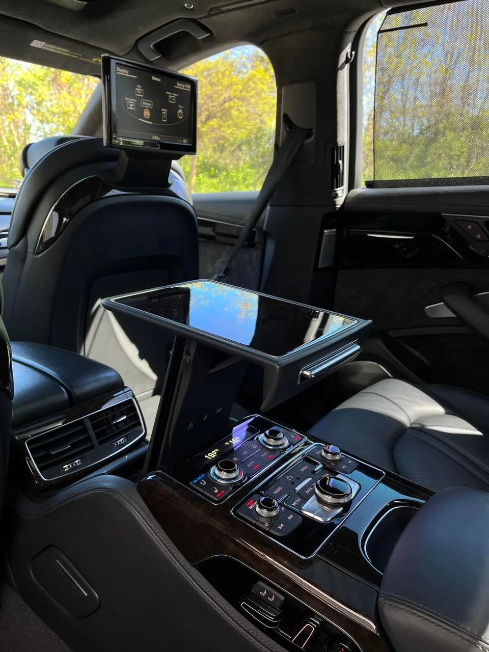 Audi A8  L 4. 0 TFSI Quattro - изображение 6