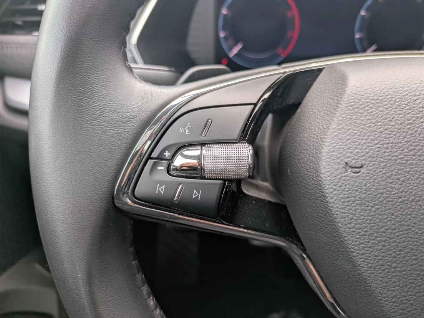 Skoda Octavia 2.0/150HP/NAVI/CAM/LED/KLESS/AMBI/126g - изображение 8