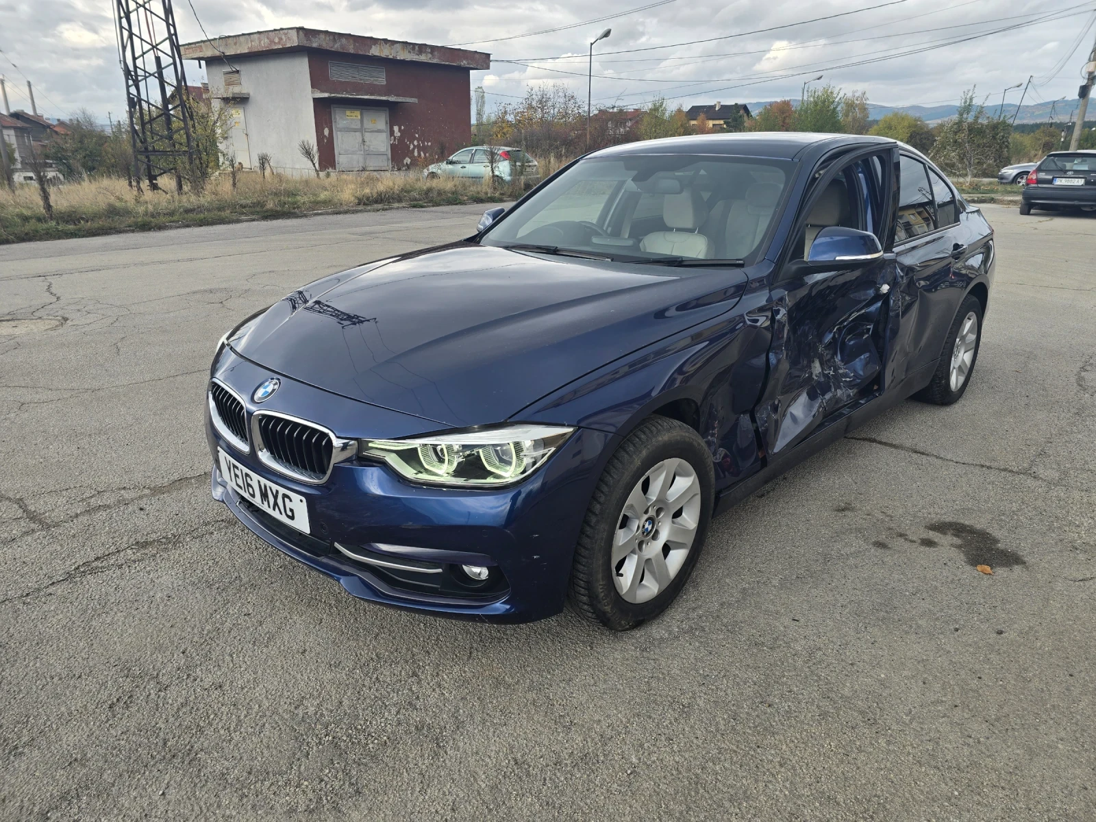 BMW 320 320d sport lci 190ks - изображение 4