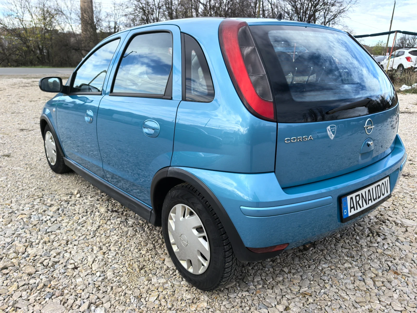 Opel Corsa 111 000km 1.2i 75k.c - изображение 7