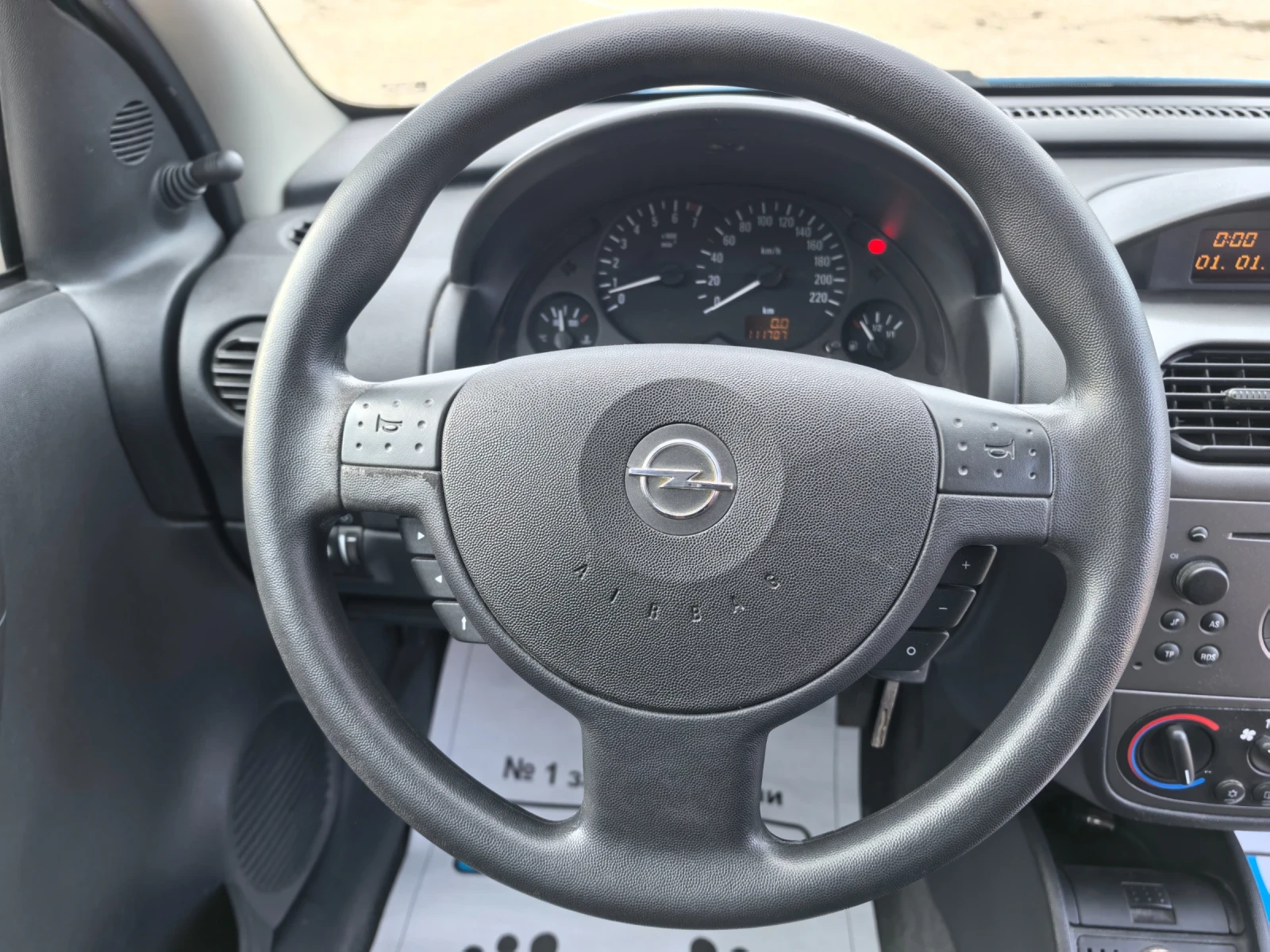 Opel Corsa 111 000km 1.2i 75k.c | Mobile.bg   13