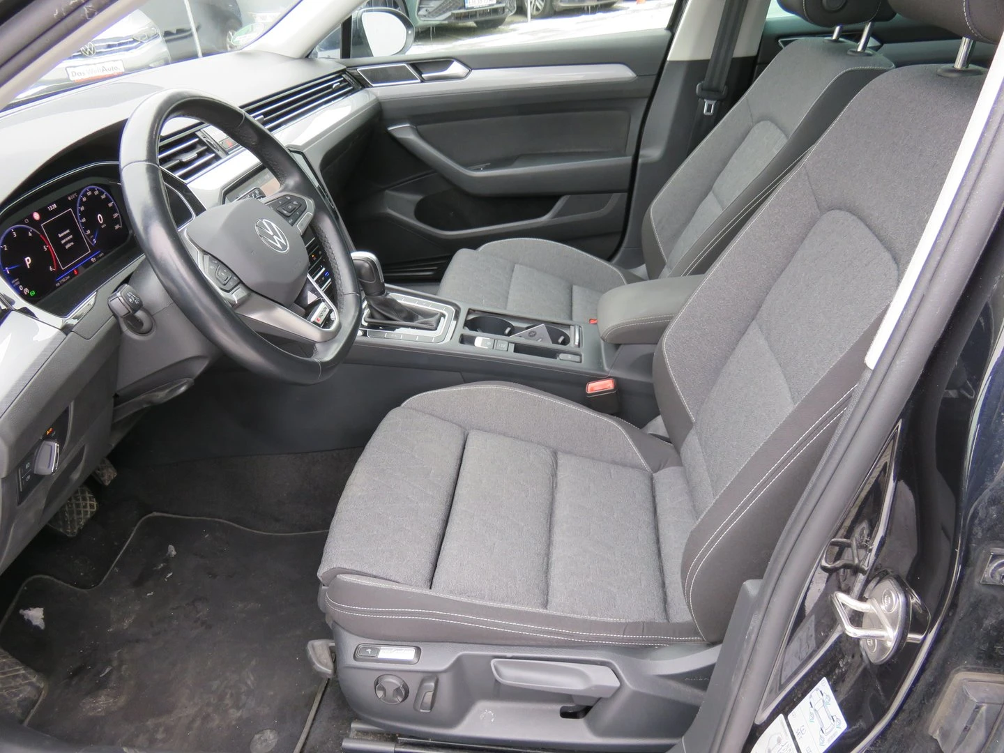 VW Passat VW Passat Var. Business 2.0TDI SCR 4MOT DSG - изображение 4