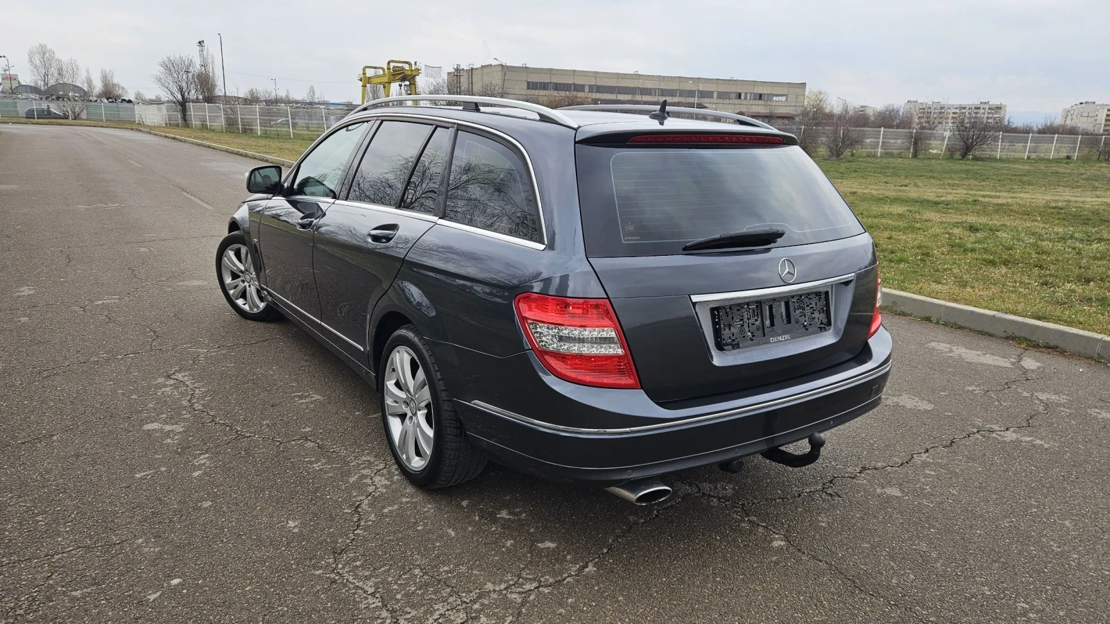 Mercedes-Benz C 220 * AVANTGARDE * , снимка 3 - Автомобили и джипове - 53992129
