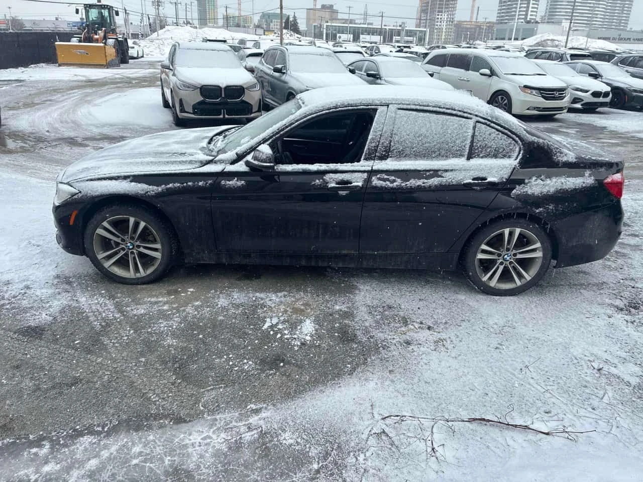 BMW 330 * xDrive * CARFAX * 2 КЛЮЧА * ПАНО * KEYLESS, снимка 2 - Автомобили и джипове - 54085252