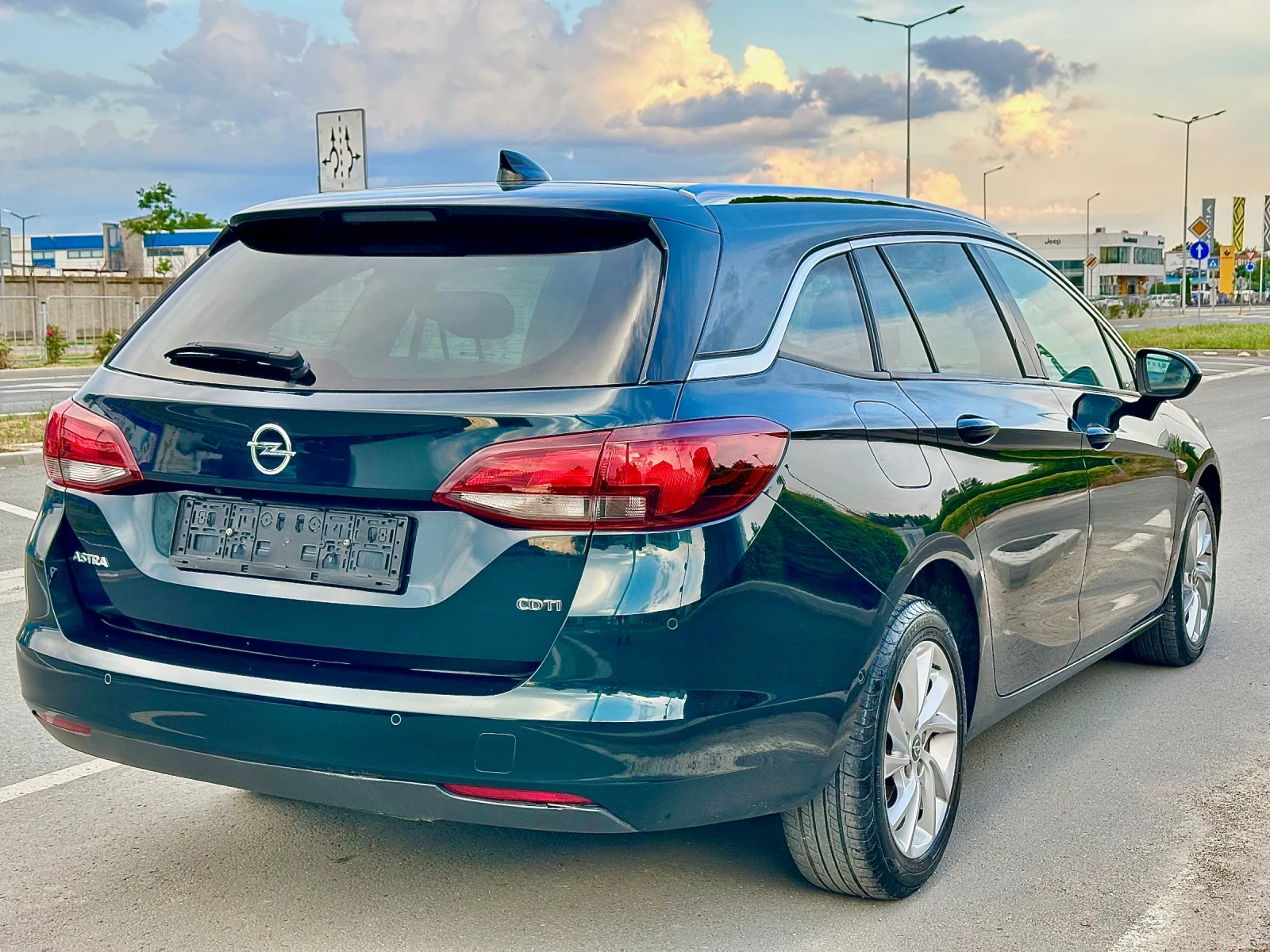 Opel Astra 1.6 CDTI * Сменена верига * АТ6 * Navi * CarPlay  , снимка 6 - Автомобили и джипове - 54826515
