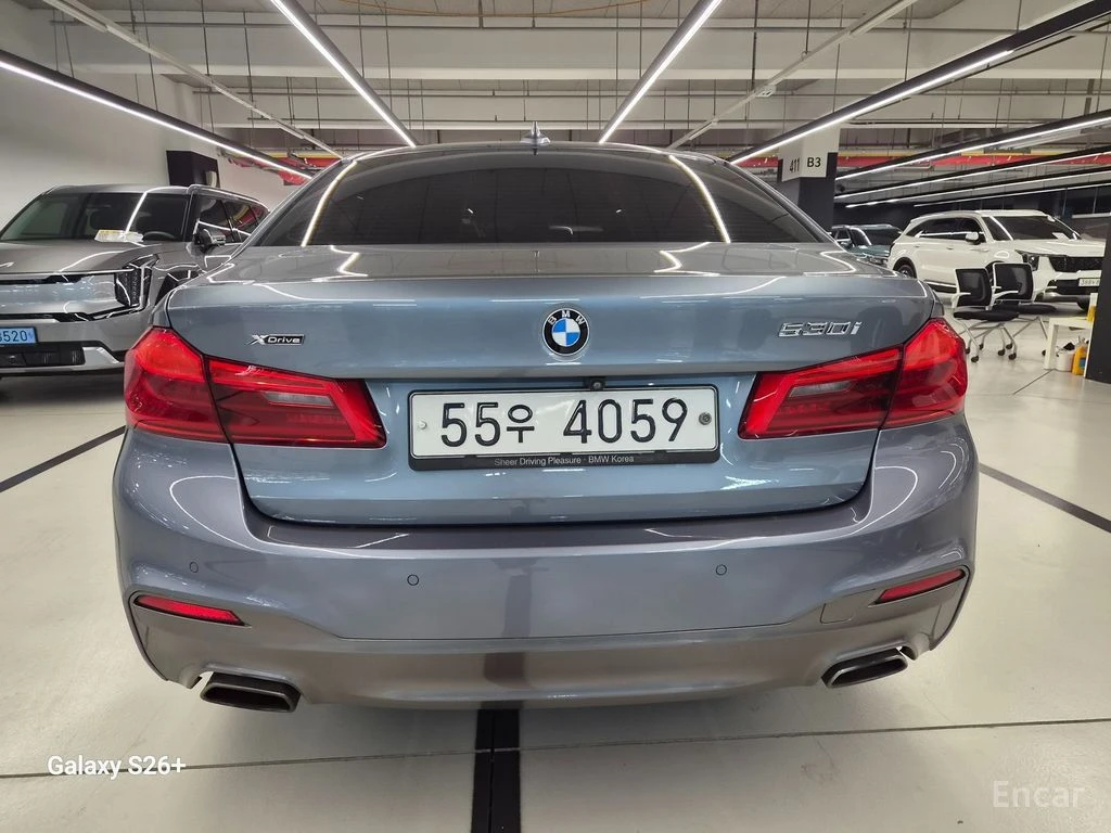 BMW 530 M* SPORT* XDRIVE* ОБДУХВАНЕ* 360КАМЕРА* LANE* ASSI, снимка 7 - Автомобили и джипове - 55003451