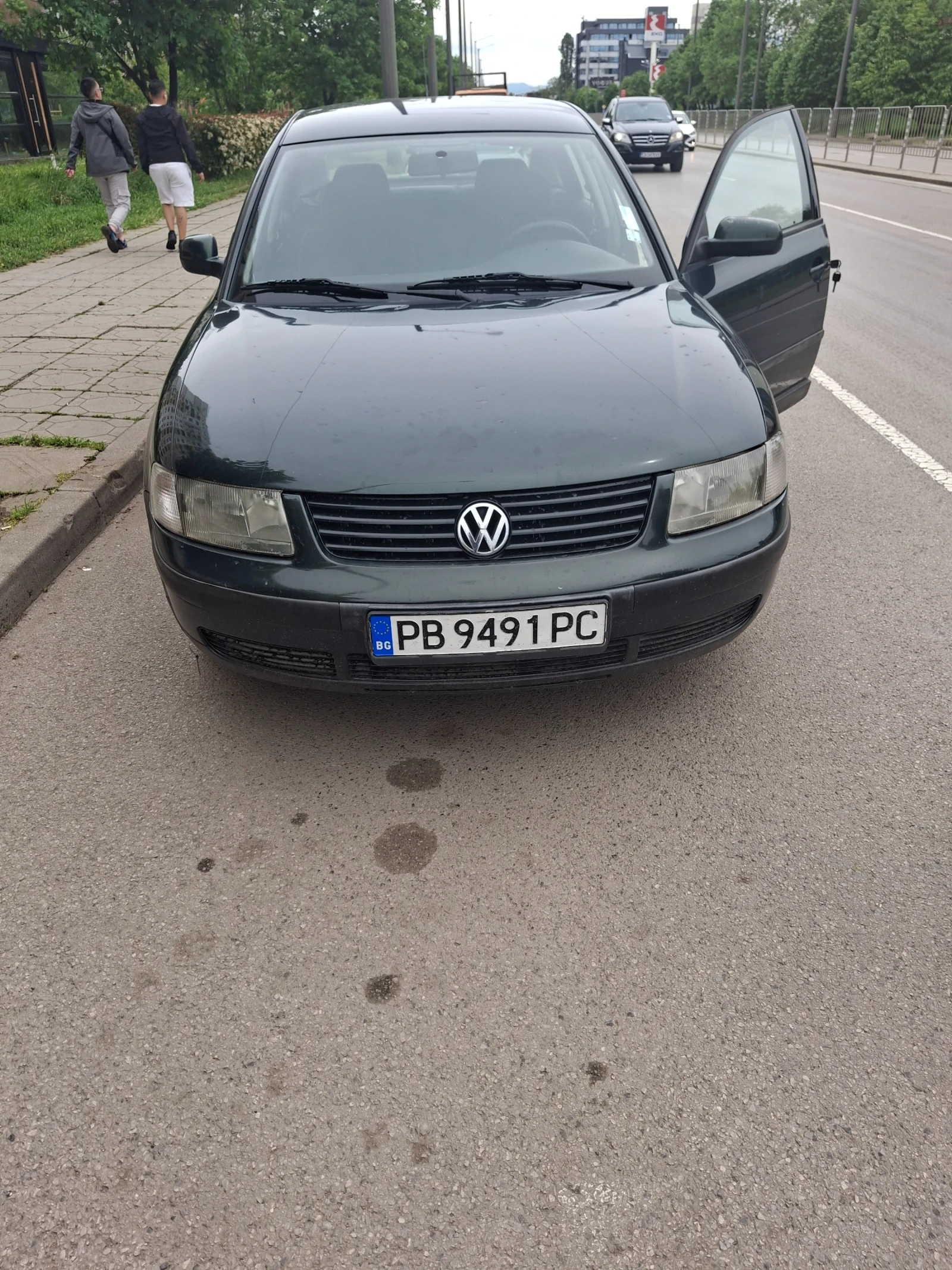 VW Passat Седан, снимка 7 - Автомобили и джипове - 55189728