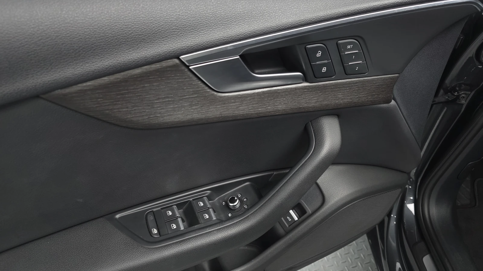 Audi A4  40 TFSI PREMIUM, снимка 6 - Автомобили и джипове - 55324825