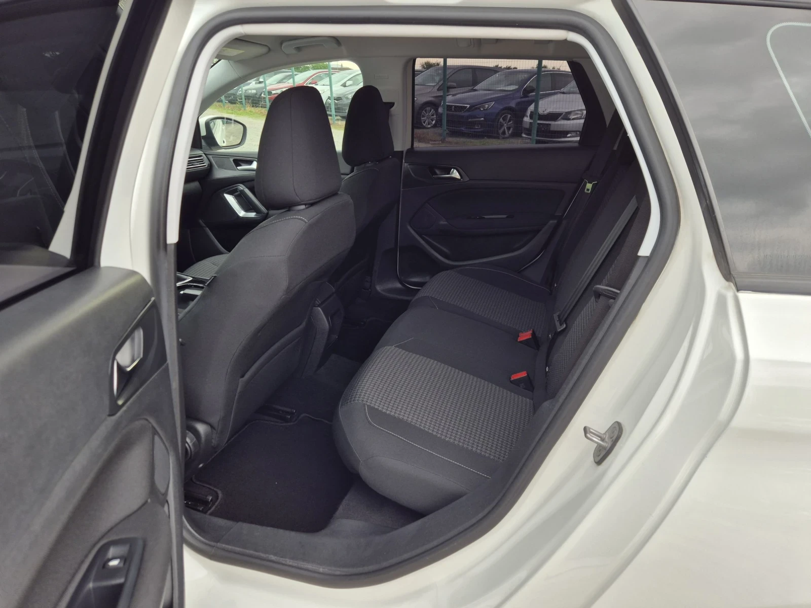 Peugeot 308 1.5 HDI 131K.C  | Mobile.bg � ����������� 12