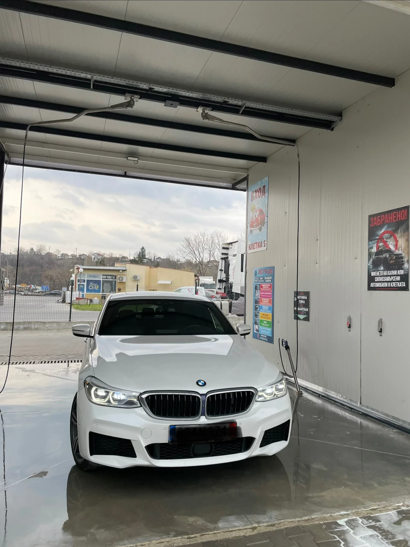 BMW 6 GT 640i M pack, снимка 2 - Автомобили и джипове - 56138941