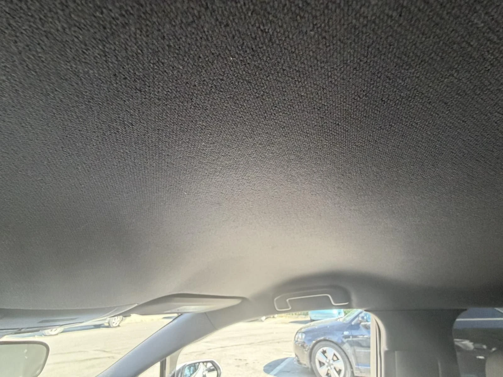 Toyota Corolla 1.8 HEV, снимка 9 - Автомобили и джипове - 55630376