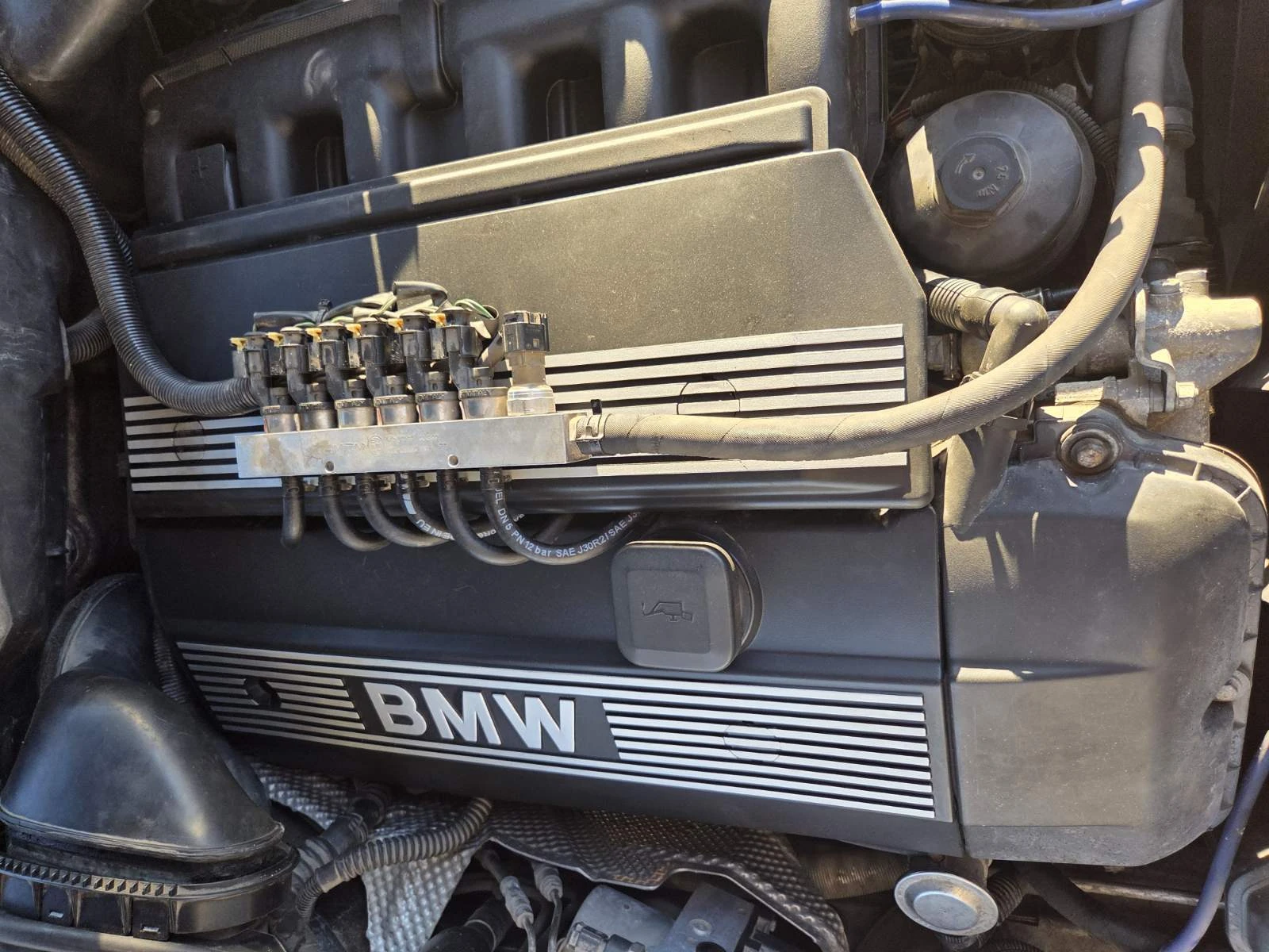 BMW 525, снимка 8 - Автомобили и джипове - 56451747