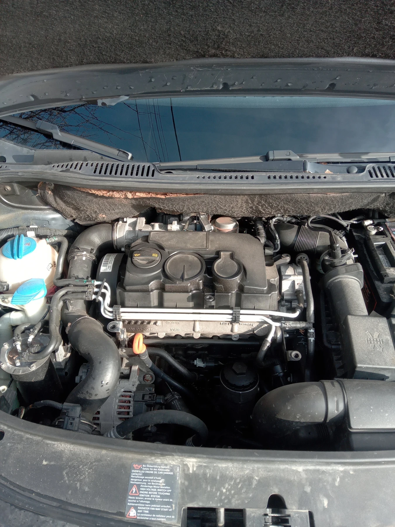 VW Touran, снимка 6 - Автомобили и джипове - 56726239