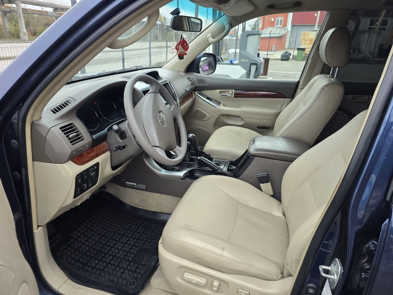 Toyota Land cruiser 3.0 TDI, снимка 7 - Автомобили и джипове - 48604018