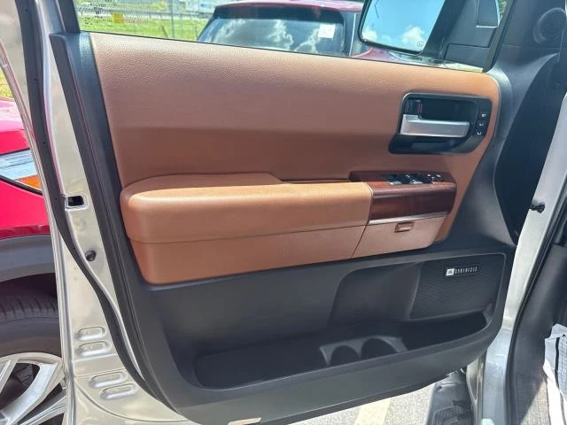 Toyota Sequoia 2015* PLATINUM 5.7L V8* JBL* ДИСТРОНИК* JBL* ОБДУХ - изображение 10