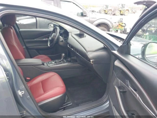 Mazda CX-30, снимка 5 - Автомобили и джипове - 56684648
