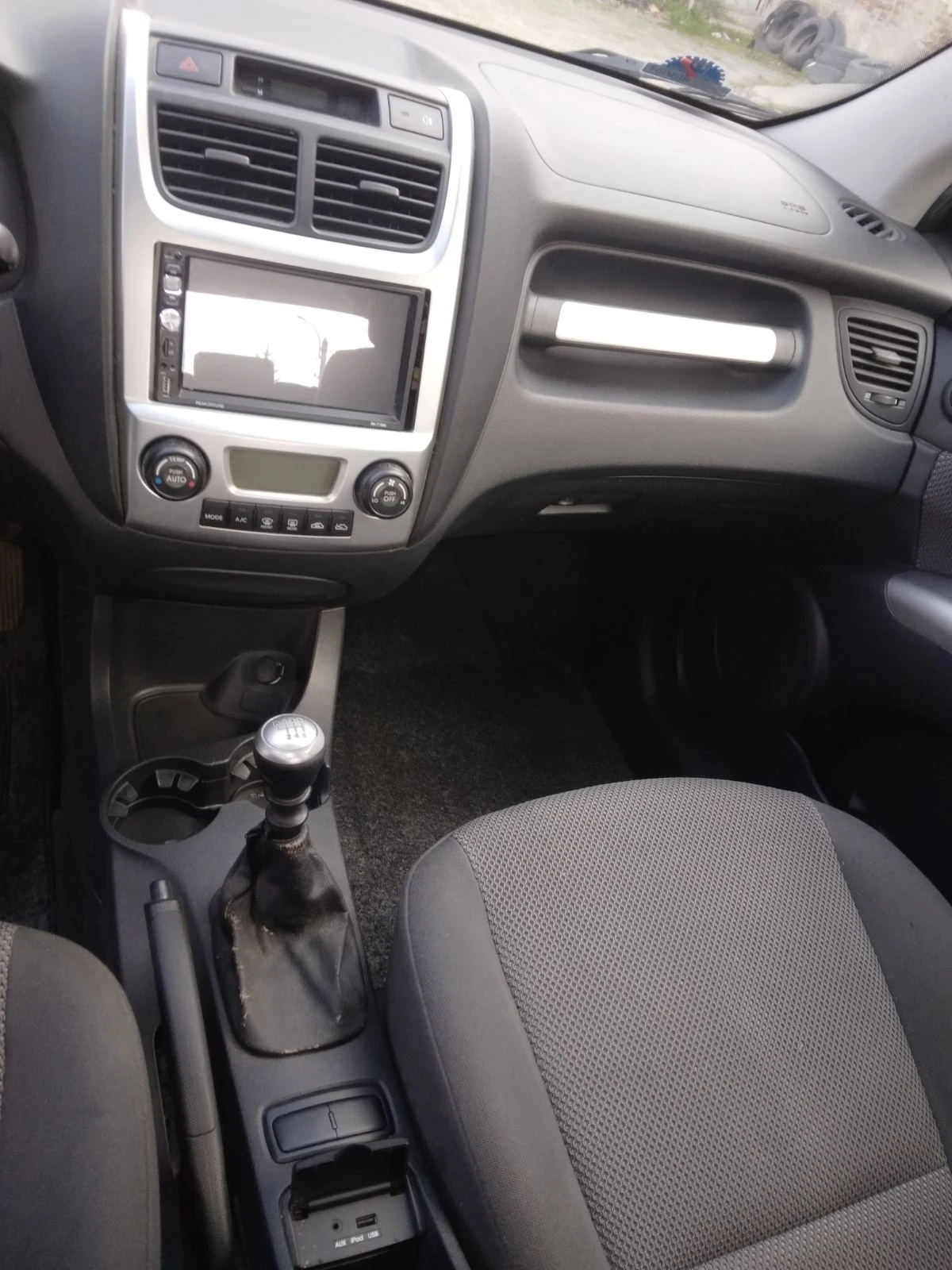 Kia Sportage 2.0 - изображение 9