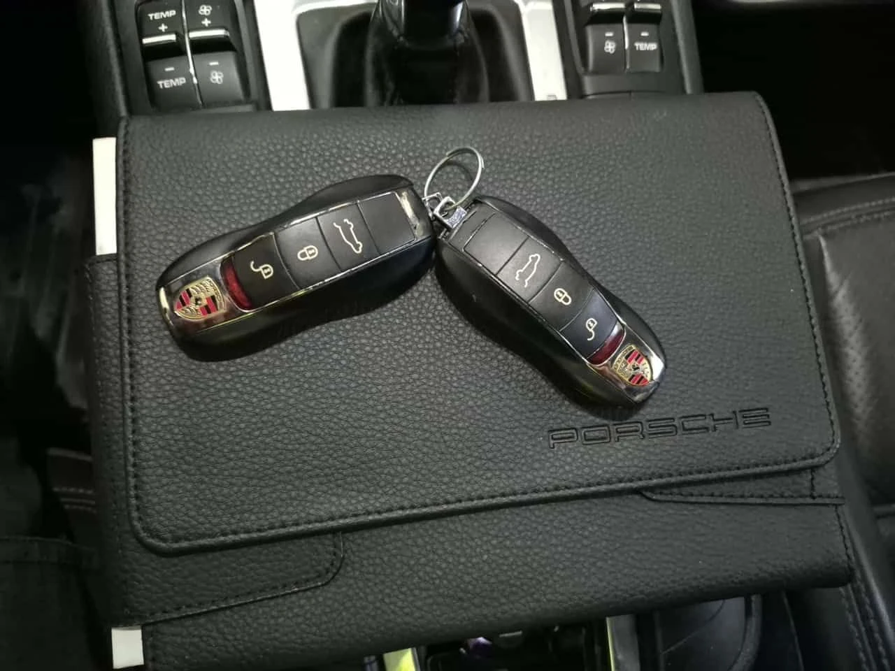 Porsche Macan * GTS * 360 КАМЕРА* ПАНОРАМА* ДВА КЛЮЧА* , снимка 13 - Автомобили и джипове - 54084306