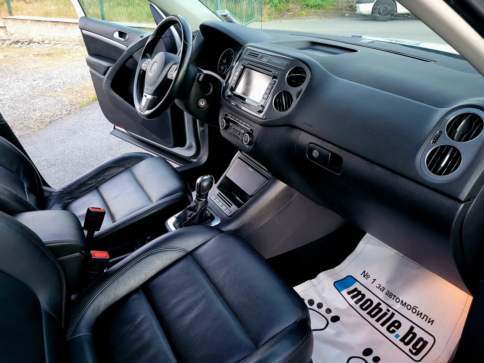 VW Tiguan 2.0TDI, снимка 9 - Автомобили и джипове - 54974786