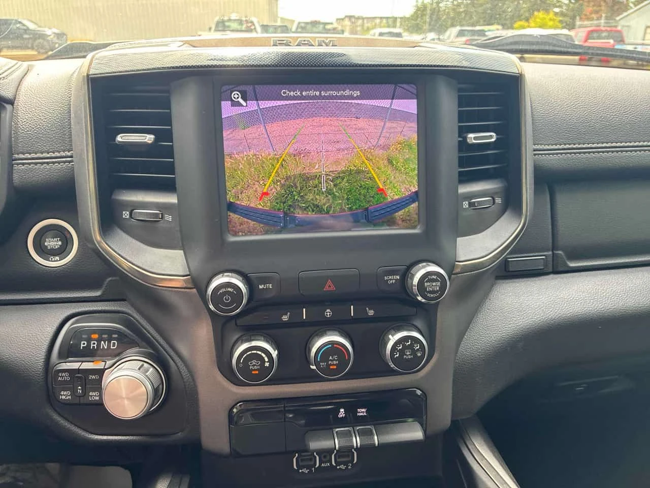 Dodge RAM 1500 * Sport * АВТОКРЕДИТ БЕЗ ПЪРВОНАЧАЛНА ВНОСКА* , снимка 9 - Автомобили и джипове - 55313272