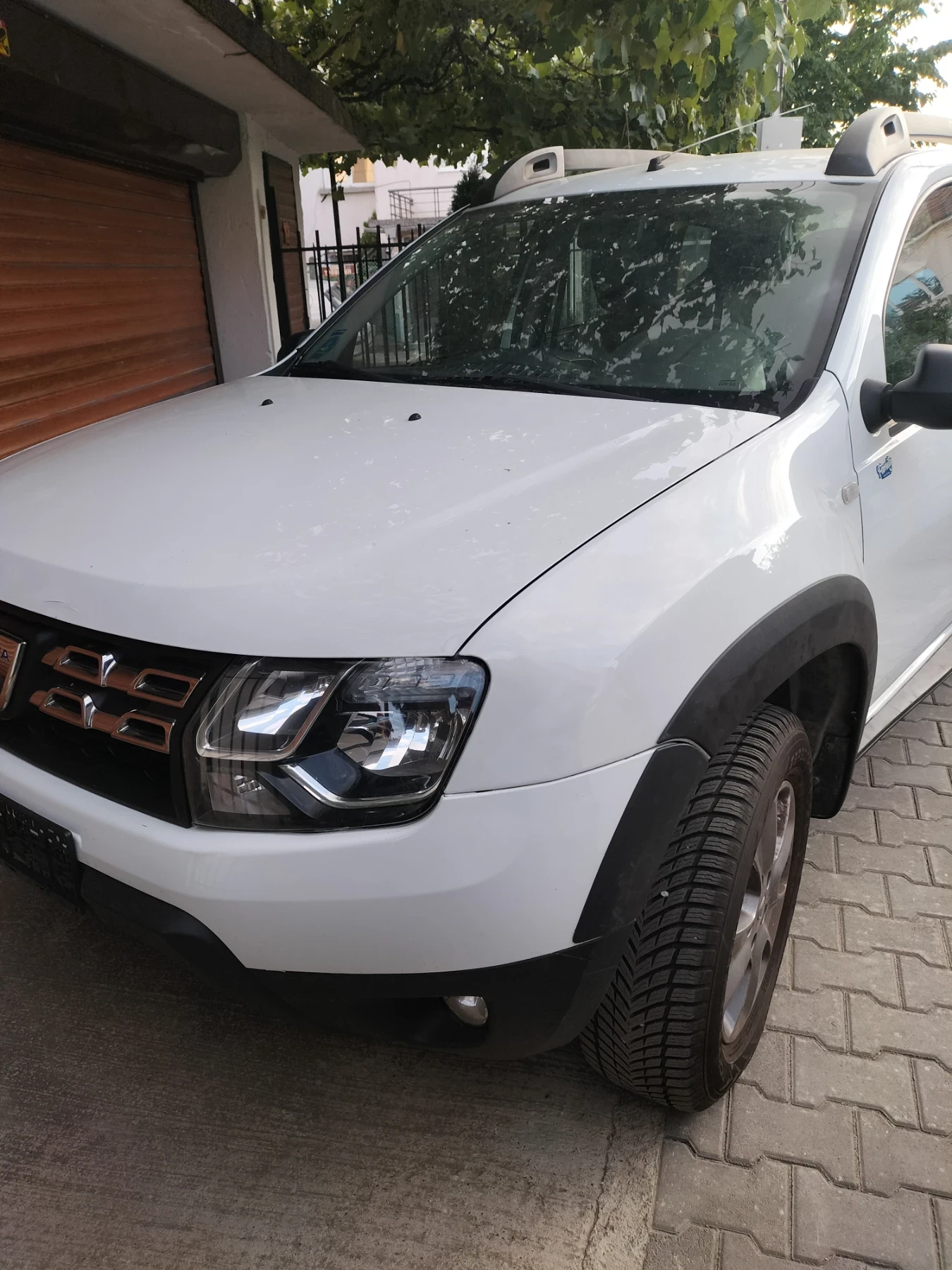 Dacia Duster, снимка 9 - Автомобили и джипове - 55720196