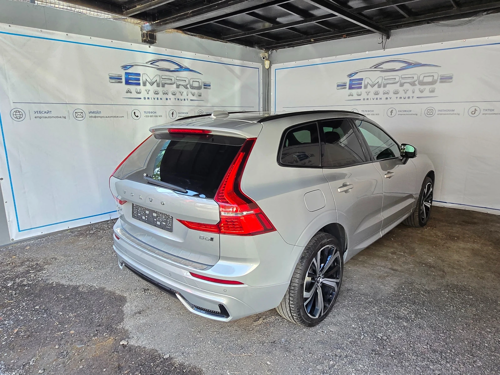 Volvo XC60 | 4X4* ПОДГРЕВ* BOWERS & WILKINS* , снимка 4 - Автомобили и джипове - 56130499