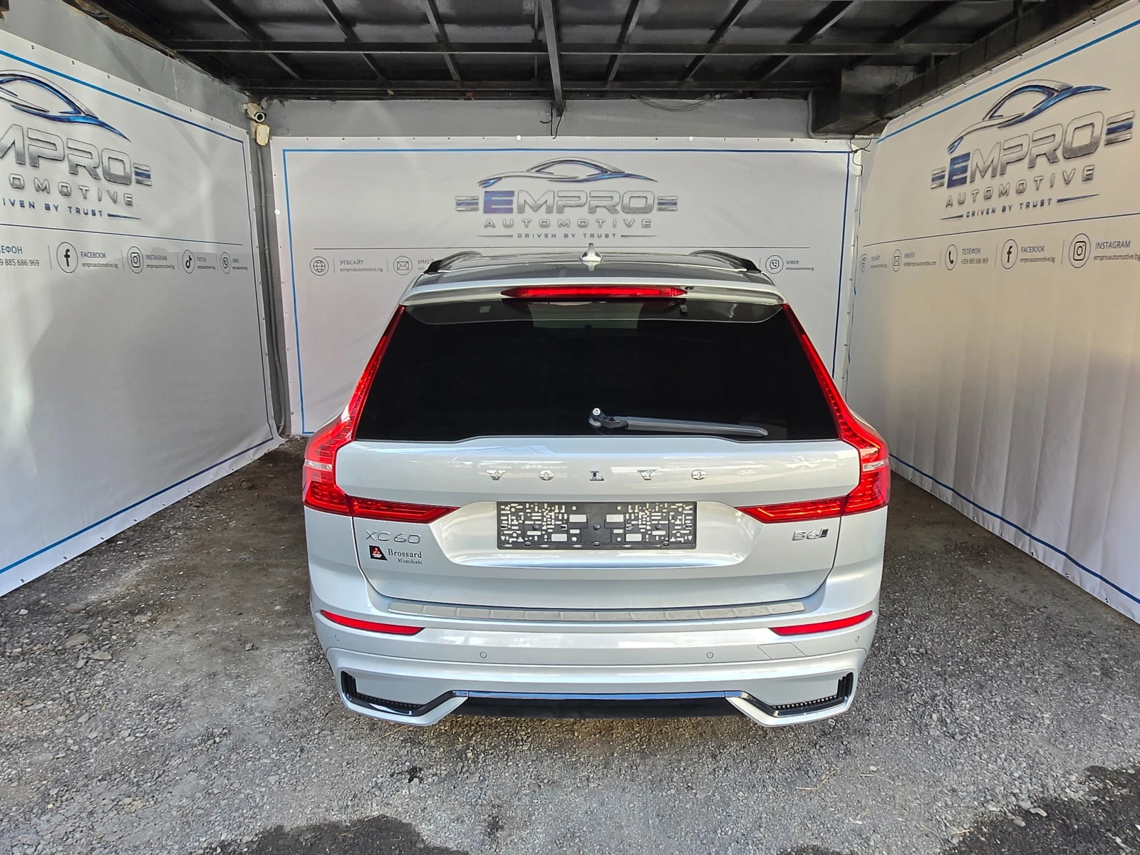 Volvo XC60 | 4X4* ПОДГРЕВ* BOWERS & WILKINS* , снимка 5 - Автомобили и джипове - 56130499