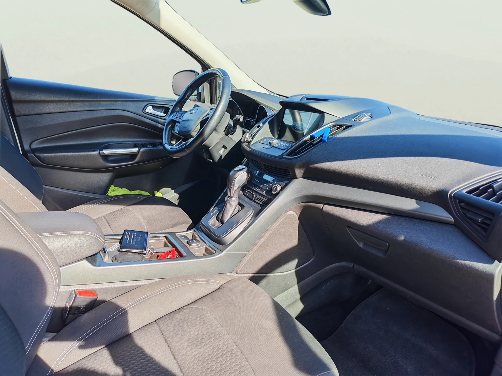Ford Kuga 2.0 TDCi, снимка 10 - Автомобили и джипове - 56418136