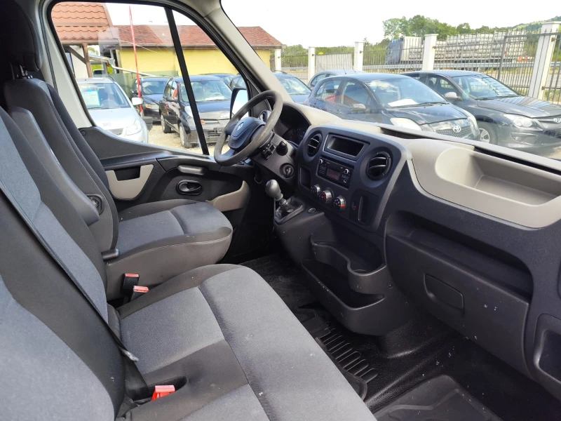 Renault Master 2.3 дизел, снимка 13 - Бусове и автобуси - 51607041