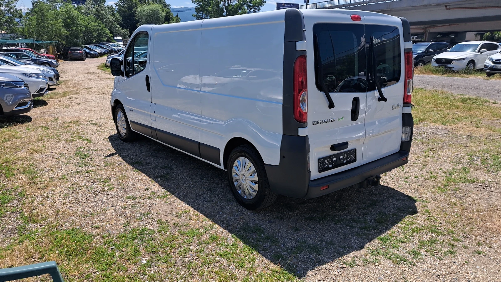 Renault Trafic 2.0 DCI, снимка 5 - Бусове и автобуси - 55067584
