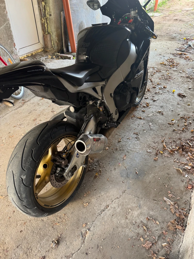 Honda Cbr 1000 RR, снимка 2 - Мотоциклети и мототехника - 52568108