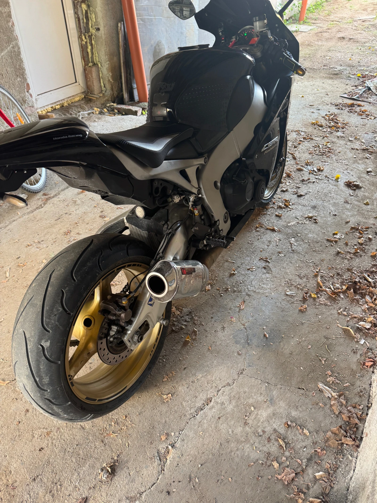 Honda Cbr 1000 RR - изображение 2