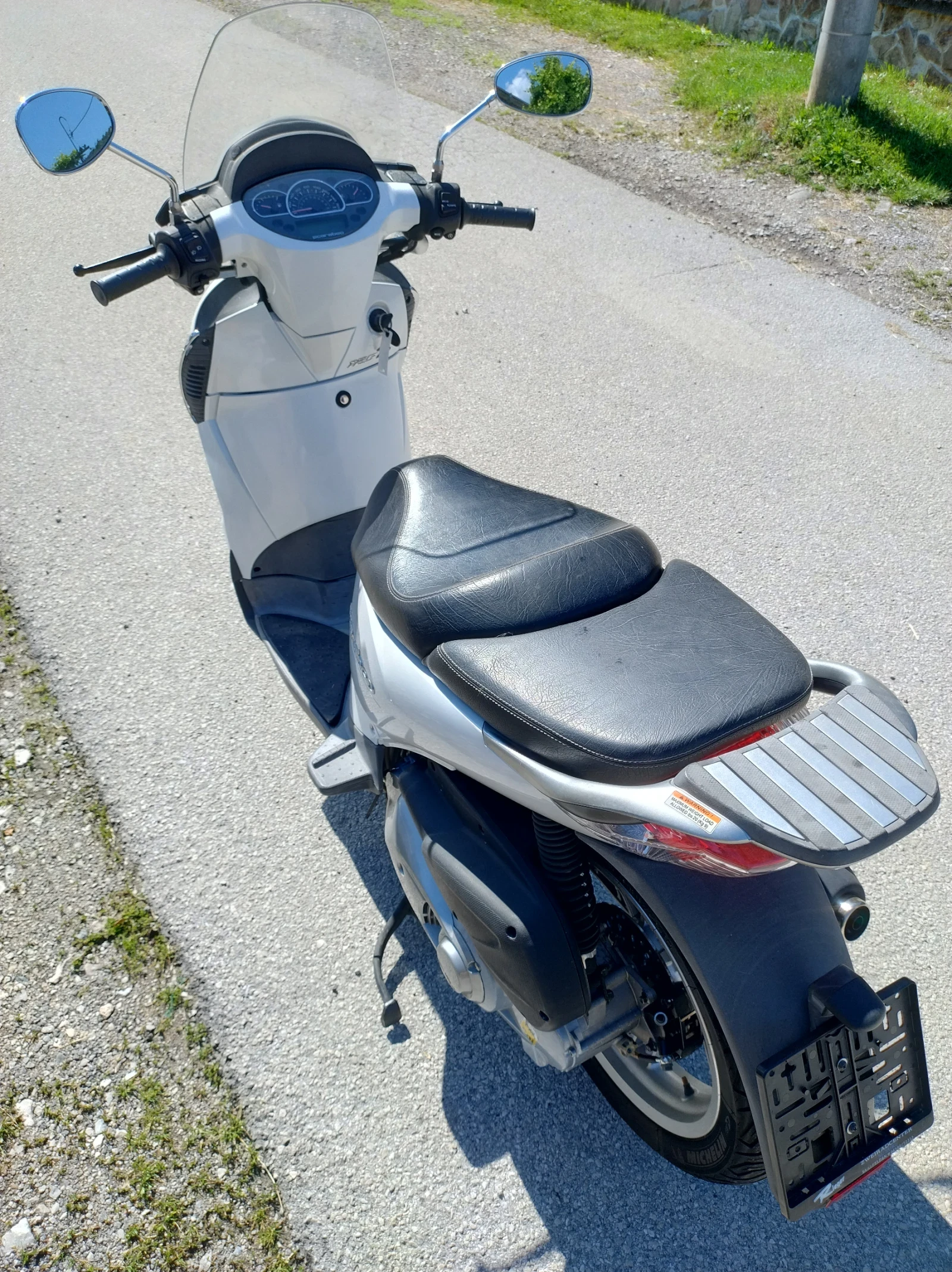 Aprilia Scarabeo 125, i Супер състояние!, снимка 8 - Мотоциклети и мототехника - 54965303