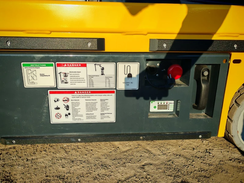 Автовишка Друга марка Bautrax SL8, снимка 4 - Индустриална техника - 53179554