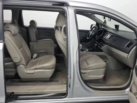 Kia Carnival 2.2 CRDI, снимка 11