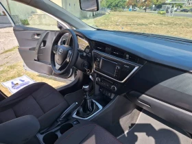 Toyota Auris 2.0d4d/Нави-Камера-Ксенон-6ск* , снимка 11