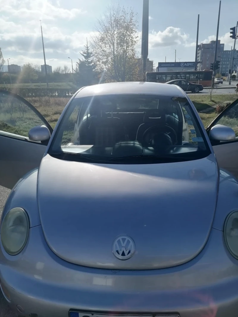 VW Beetle, снимка 1 - Автомобили и джипове - 48538179