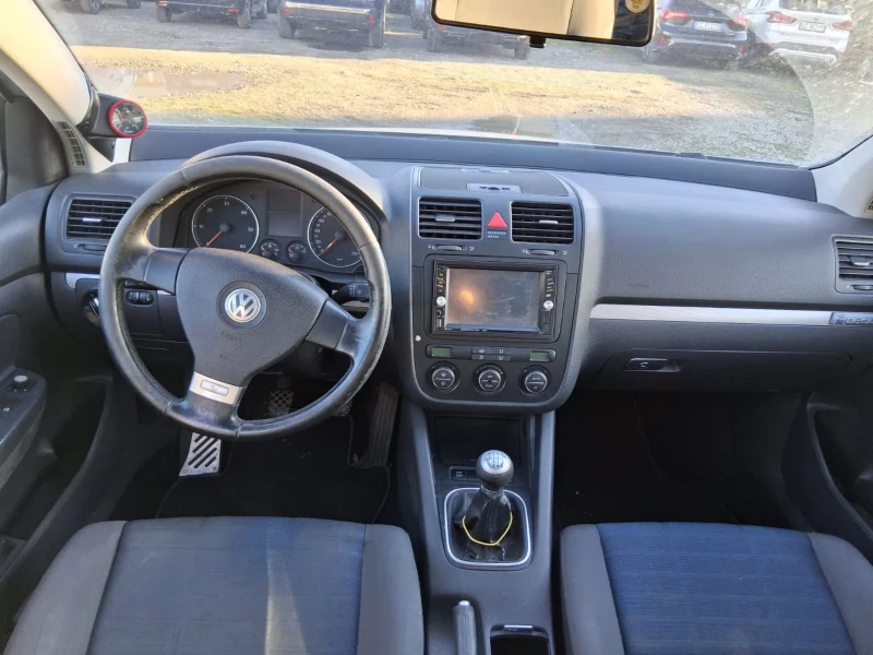 VW Golf 1.9TDI, снимка 8 - Автомобили и джипове - 48816460