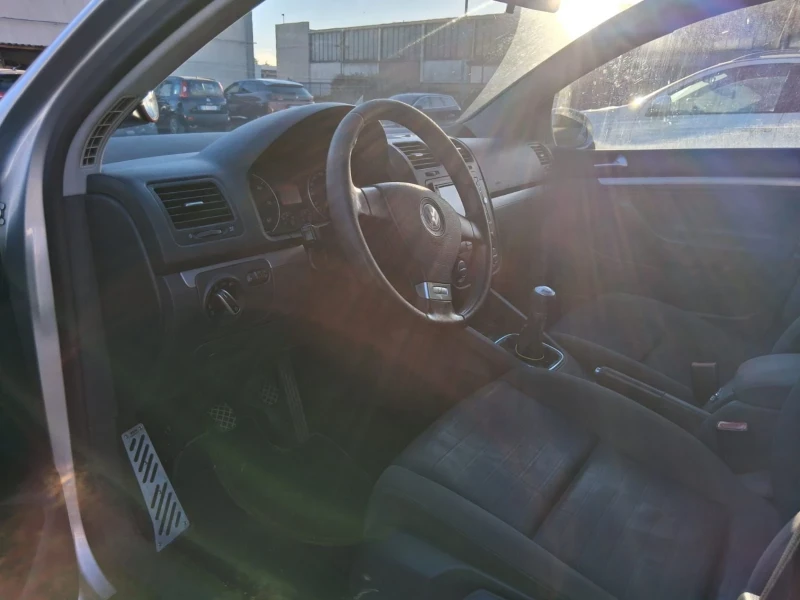 VW Golf 1.9TDI, снимка 7 - Автомобили и джипове - 48816460