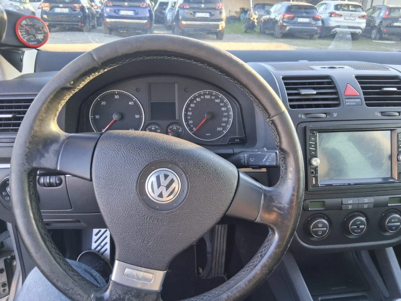 VW Golf 1.9TDI, снимка 13 - Автомобили и джипове - 48816460