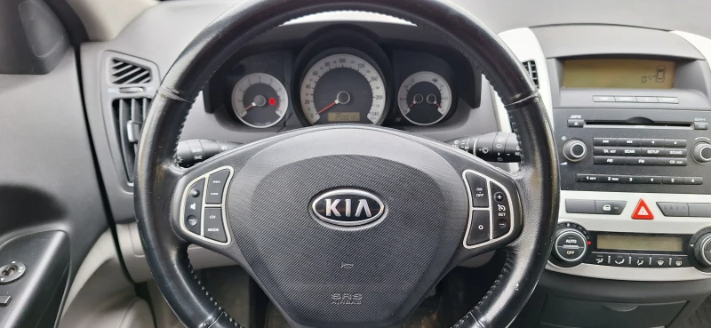 Kia Ceed SW, снимка 5 - Автомобили и джипове - 49149740