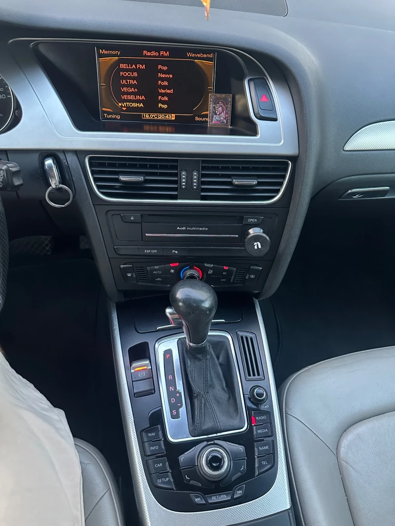 Audi A4 Allroad QUATTRO, снимка 9 - Автомобили и джипове - 52589785