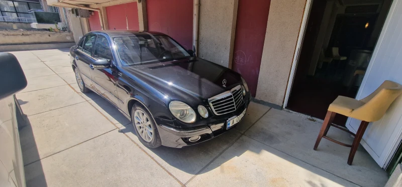 Mercedes-Benz E 220, снимка 2 - Автомобили и джипове - 52574691