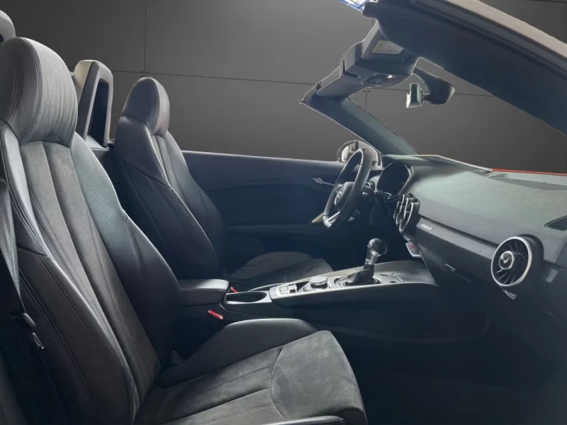 Audi Tt 40TFSI/194HP/ROADSTER/NAVI/CAM/LED/803v, снимка 14 - Автомобили и джипове - 52330616